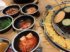 -青瓦炭韩潮烤肉(花园道店)