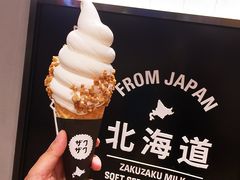 -ZAKUZAKU