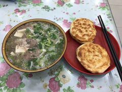 羊肉泡-王师一把抓羊肉泡馍(河东东街店)