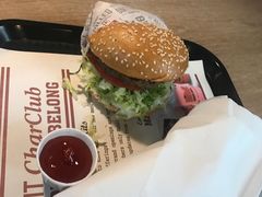 -The Habit Burger Grill 哈比特汉堡(复兴soho店)