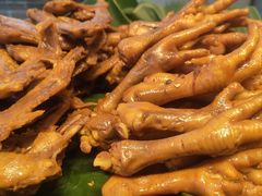 -老鼎万春卤菜(五代传承创始老店)