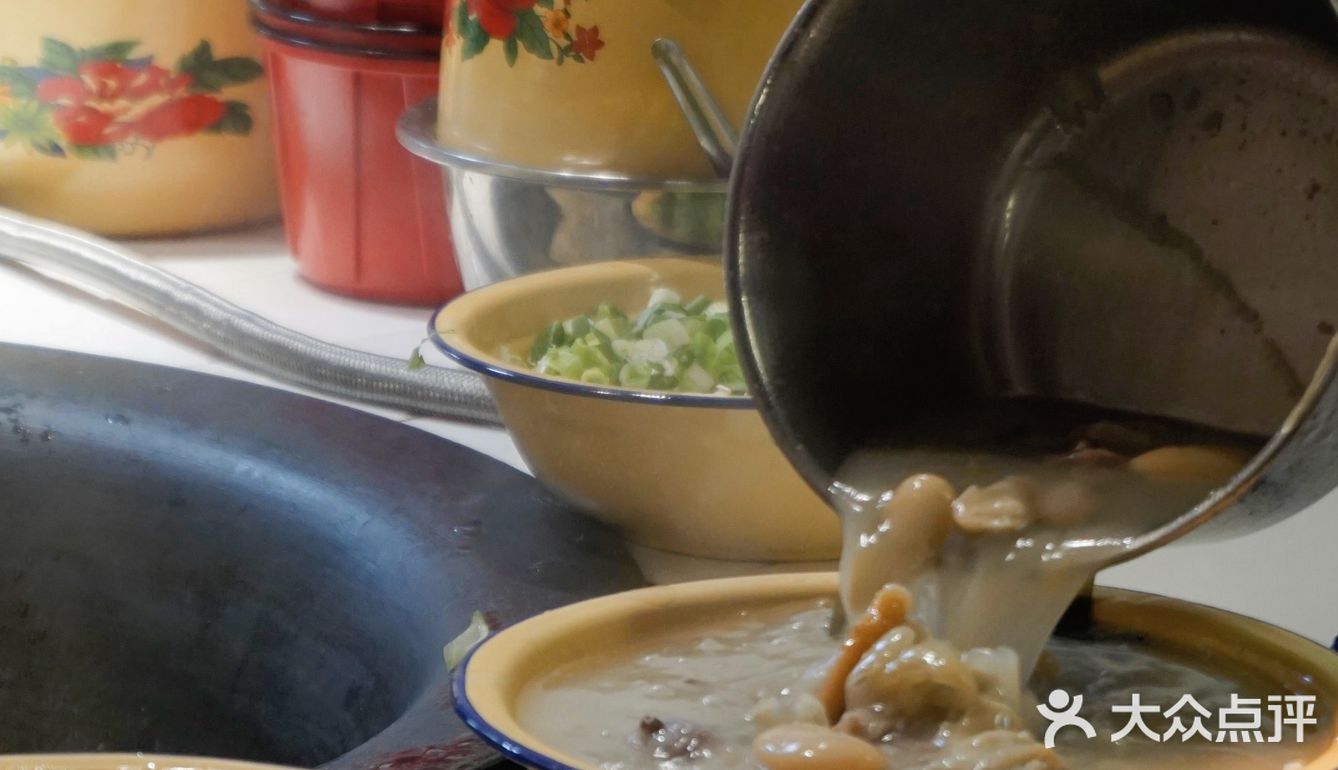 小面配豆花，一吃一个不吱声