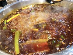 -肖肖酸萝卜鱼火锅(总店)
