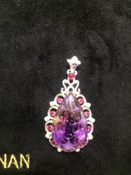 -北京七彩云南翡翠珠宝旗舰店(月坛店)