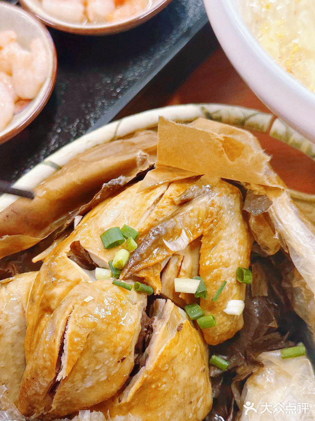 在西湖边，吃一口正宗杭帮菜，不错哦