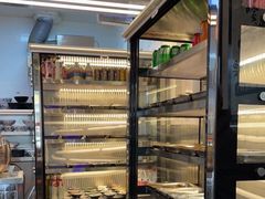 面包甜点陈列柜-亚皆老街南宁老友粉·米粉(印象城店)