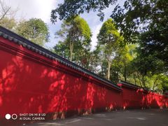 -峨眉山报国寺