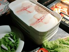 -老牌坊云南鱼豆花火锅(哈西万达店)
