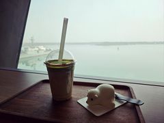 -抱抱地球咖啡馆(国家海洋博物馆店)