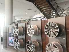 -奔驰北京极光星徽(四元桥店)