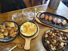 -老东镇啤酒屋海鲜加工·蒸汽海鲜·海鲜烧烤(台东店)