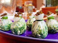 马兰头野菜石榴包-君悦酒店·1881·北京烤鸭