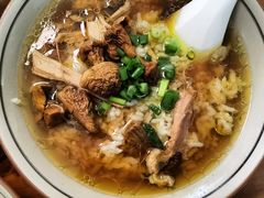 姬松茸鸡汤泡饭-玉滋補