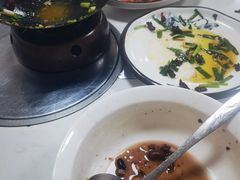 -宣威年猪饭·二十年云南家常菜·特色小炒肉·春季鲜花野菜上新(尚邻雅苑店)