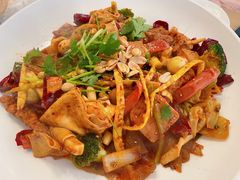 -拿渡·水煮鱼麻辣香锅(王府井奥莱·香江小镇店)