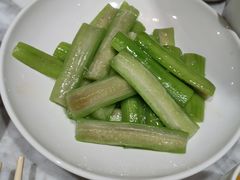 -渝信川菜 · 川味家常菜(财富购物中心店)