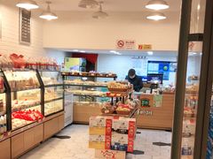 面包甜点陈列柜-牛朋牛奶棚(南昌路店)