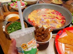 -萍姐火锅·公路夜市(武汉首店)