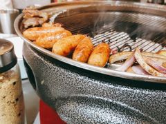 -围炉肉舍•炭烤活鳗•丹东海鲜烤肉(步行街店)