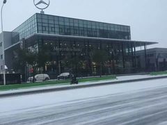 -天津波士信达奔驰4S店(卫津南路店)