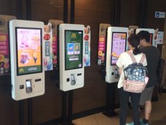 -麦当劳(展览路店)