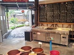 -湘力力小院·鱼汤泡饭(枫林路店)