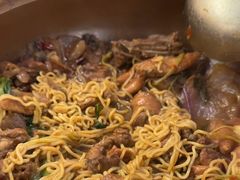 -胡须佬鸡煲四季火锅店(石厦西村直营店)