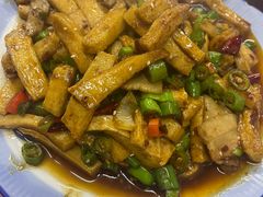 干锅千叶豆腐-兴国苑酒店