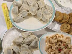 -岳姥姥饺子(泺文路店)