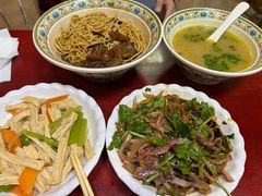 -金杨拉面王小吃面馆·牛三宝面·红烧牛肉粉