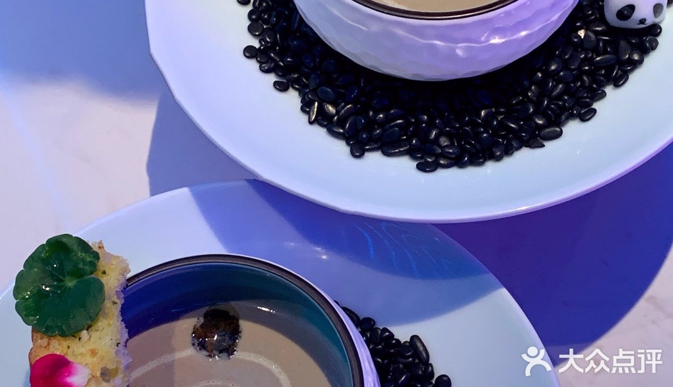 西安首家氛围感国漫餐厅🍽是国潮的浪漫呀！ 