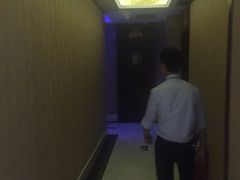 -尚足影院式足疗·住宿·美食(解放碑店)