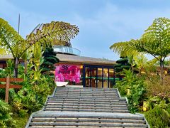 -茅草房·河畔园林火锅