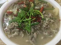 酸菜肥牛-无招牌