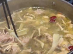 -一席地·本地鸡窝·杭帮鸡火锅(萧山银隆百货店)