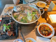 -肖四女乐山跷脚牛肉(世博源店)