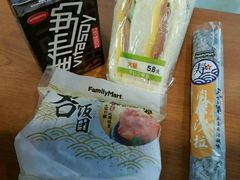 -全家便利店(崂山路四店)