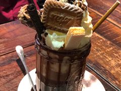 爆炸冰激淋巧克力-MIKAKU(万达广场上海宝山店)