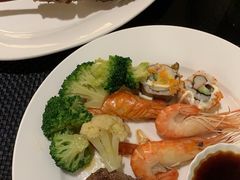 -圣丰索菲特·2 On 988 Café 自助餐厅