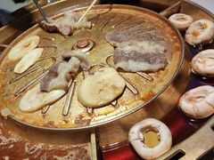 -猪啊牛呀羊啊铜盘烤肉(正大广场店)