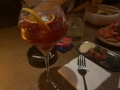 -FOUR PLAY BAR