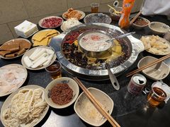-洞亭火锅(防空洞总店)