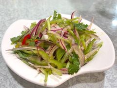 新疆老虎菜-汗腾格里·风味餐厅(新疆驻京办店)