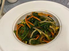 -汗腾格里·风味餐厅(新疆驻京办店)