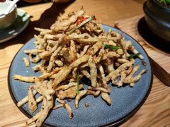 茶树菇炒鱿鱼-竹里馆·淮扬菜·功夫茶(老门东店)