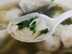 -手劲鱼丸馄饨铺(哈一百店)