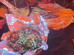 -何师烧烤Pro ·江湖川菜·小龙虾·精酿(太古里旗舰店)