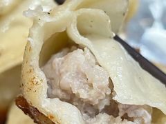 -黄阿姨锅贴大王(万航渡路店)