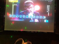 -好乐迪(张扬路八佰伴店)
