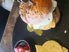 -HIGH FIVE哈福手工汉堡(桂林路店)